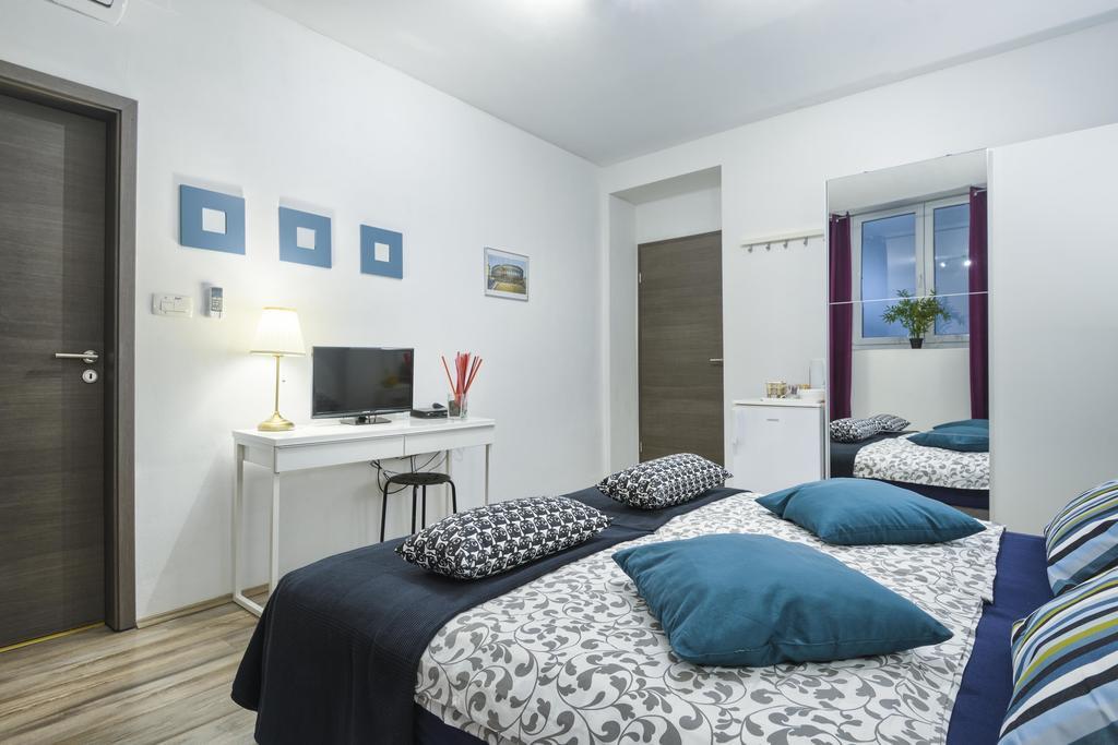 Top Center Rooms & Studio Pula Zewnętrze zdjęcie