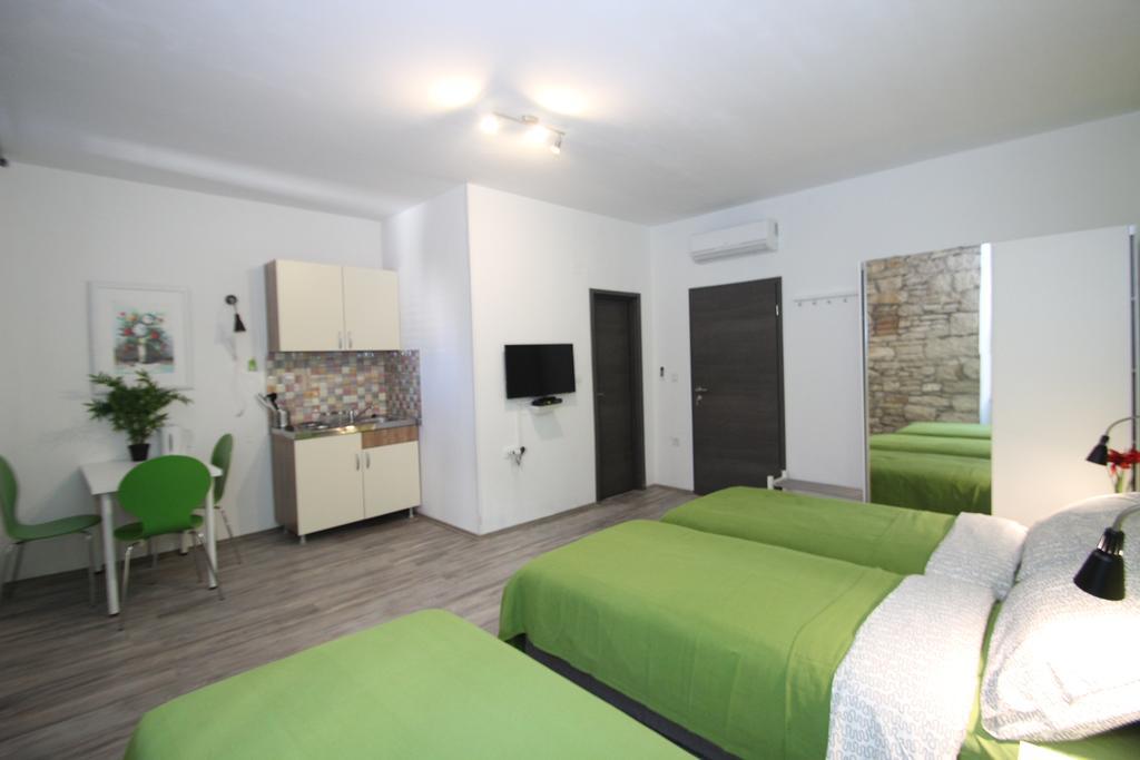 Top Center Rooms & Studio Pula Zewnętrze zdjęcie